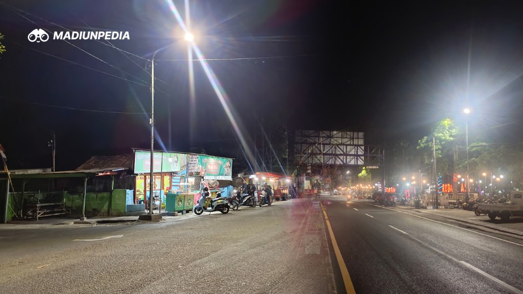 Program KPBU Penerangan Jalan Kabupaten Madiun Diklaim Berhasil Dorong Roda&nbsp;Perekonomian